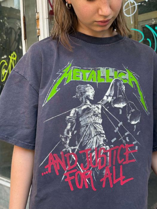 Футболка оверсайз вываренная  графит Metallica 